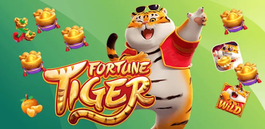 မြန်မာနိုင်ငံ ဘောလုံးပွဲကြည့်ရင်း Online Sports Betting ကစားနေသောမြင်ကွင်း